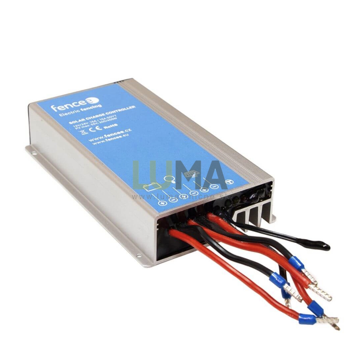 15 A regulátor pre batérie k solárnym panelom s výkonom 200 a 400 W